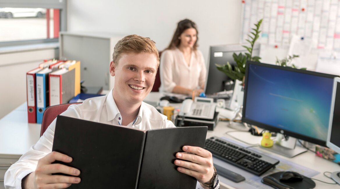 Max Lutz als dual Studierender bei den Pfalzwerken. Heute ist er Bereichsleiter Erzeugung und Handel. | © PFALZWERKE AKTIENGESELLSCHAFT