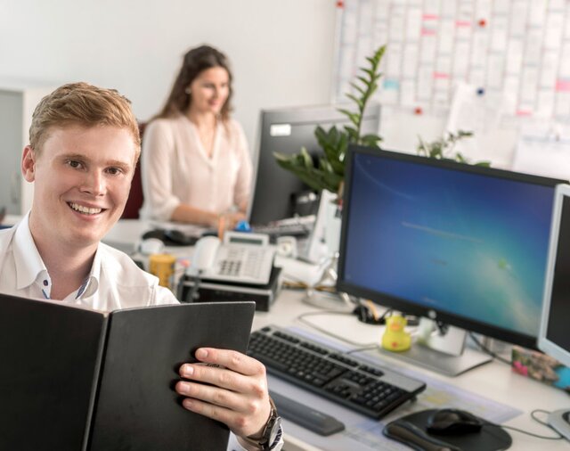 Max Lutz als dual Studierender bei den Pfalzwerken. Heute ist er Bereichsleiter Erzeugung und Handel. | © PFALZWERKE AKTIENGESELLSCHAFT